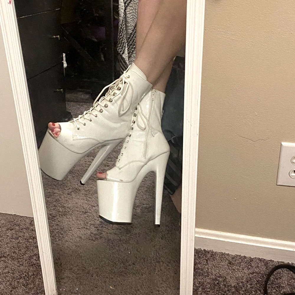 Pleaser X-treme-1021 White